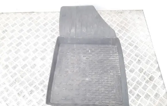 Dacia Duster II Front floor mat 8201708306
