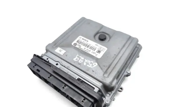 BMW 5 F10 F11 Engine control unit/module 8510137 0281016846