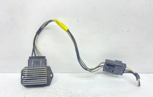 Toyota Corolla E120 E130 Heater blower motor/fan resistor 4993002121
