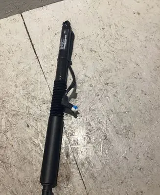 BMW X3 G01 Tailgate strut 7397322 18202210