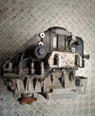 Volkswagen Touran II Automatic gearbox PBE 141506098B 02E301103