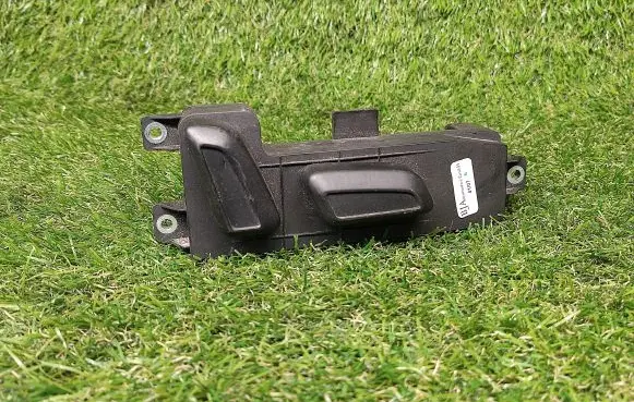 Audi Q7 4L Seat control switch 4L0959748