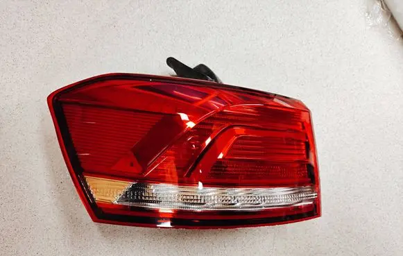 Volkswagen PASSAT B8 Rear/tail lights 3G9945311 195293