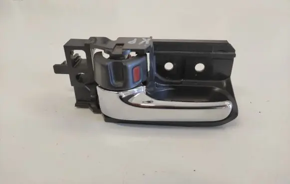 Toyota Avensis T250 Front door interior handle 50594A1
