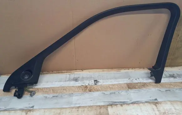 Land Rover Evoque I Other front door trim element BJ3220904A BJ3220904