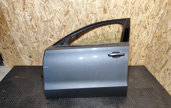 Audi A8 S8 D4 4H Front door