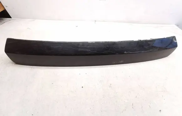 Rear bumper trim bar molding