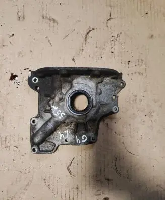 Volkswagen Golf IV Oil pump 036115105