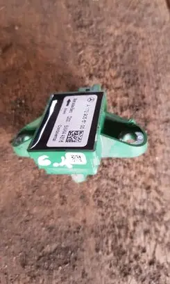 Mercedes-Benz E W212 Airbag deployment crash/impact sensor A1729056100