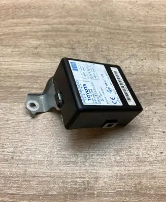 Toyota Corolla Verso AR10 Door control unit/module 897410F010 61B168000 10R02