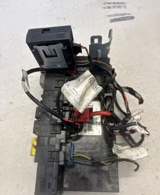 Mercedes-Benz C W204 Fuse box set 2035454701 5DK00848675