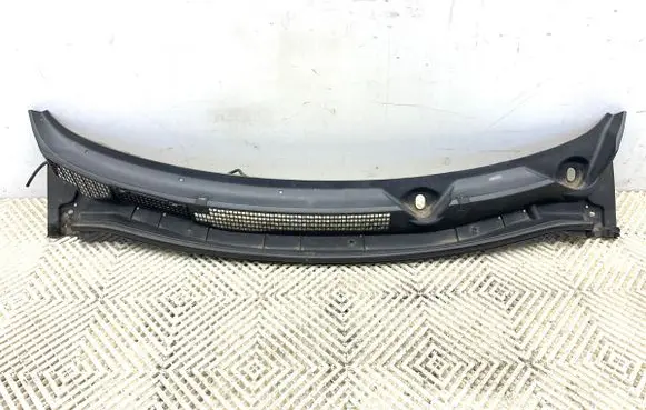 Wiper trim