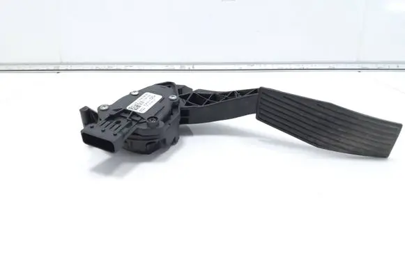 Opel Insignia A Accelerator throttle pedal 13237352 6PV00976500