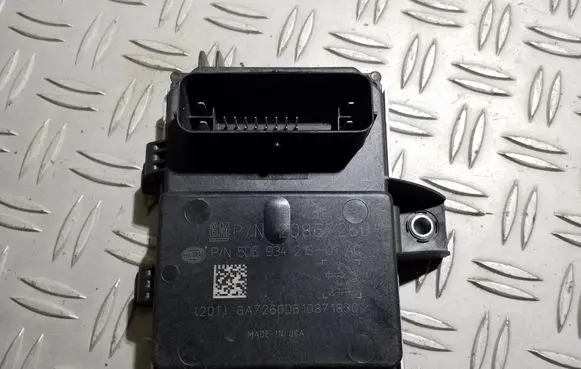 Opel Astra J Fuel injection pump control unit/module 20867260 5DE93421601AC