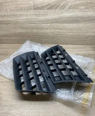 Renault Scenic II - Grand scenic II Front bumper upper radiator grill 7701474779 8200140330