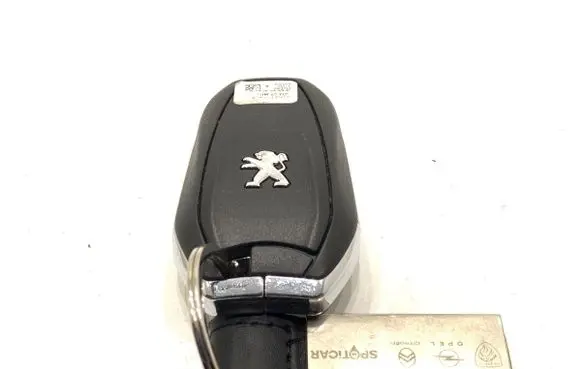 Peugeot 3008 II Ignition key/card 9842680580