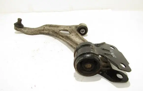 Ford Focus Front lower control arm/wishbone