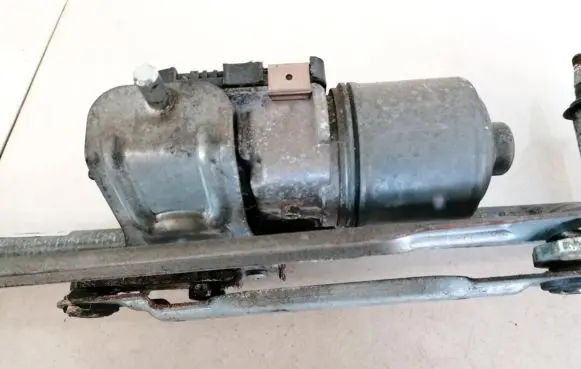 Skoda Octavia Mk2 (1Z) Wiper motor 3397020951 1z2955023e