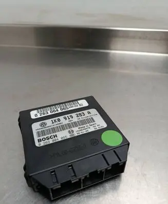 Volkswagen Golf Plus Parking PDC control unit/module 0263004065 1K0919283A