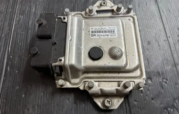 Suzuki Ignis Engine control unit/module 3391081P00 0261S12369 ECM081P00
