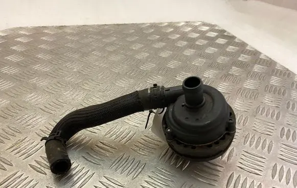 Jaguar I-Pace Electric auxiliary coolant/water pump J9D318D475AA
