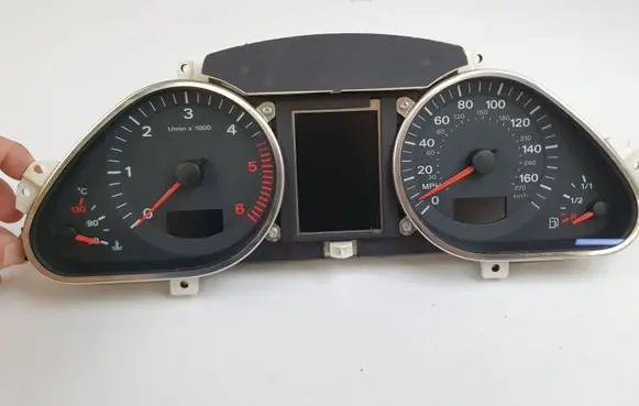 Audi A6 S6 C6 4F Speedometer (instrument cluster) 5540007312 5550007301