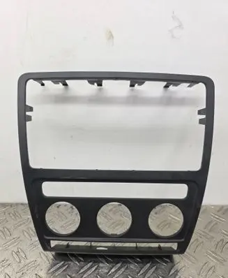 Skoda Octavia Mk2 (1Z) Climate control/heater control trim 1Z0858069A 113921020100 00101