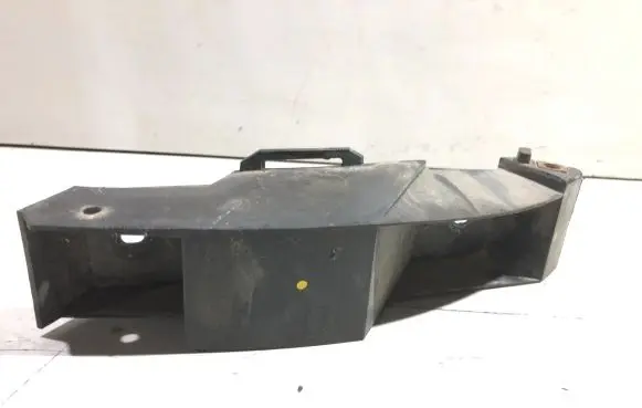 Peugeot 307 CC Rear bumper mounting bracket 9644915480