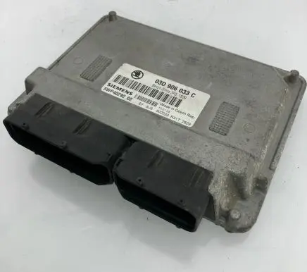 Skoda Fabia Mk1 (6Y) Engine control unit/module 03D906033C 3PG1509 5WP4029202