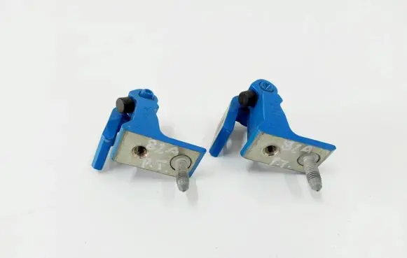 Rear door hinge set