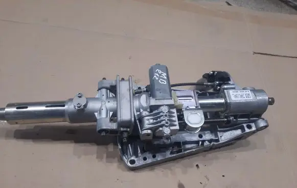 Mercedes-Benz E W212 Steering wheel axle set 204462206