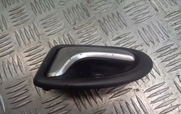 Renault Thalia I Rear door interior handle trim 