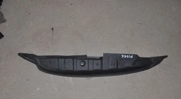Dodge Durango Fender end trim 68084036A
