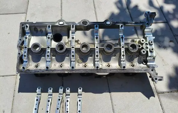 Audi RS3 Camshaft holder 07k103475n