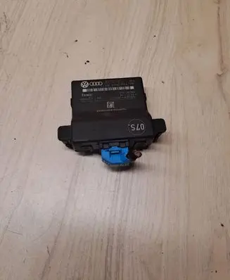 Volkswagen PASSAT B6 Gateway control module 3C0907951A 3C0907530C 4020631F