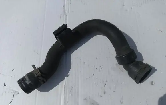 Audi A4 S4 B6 8E 8H Engine coolant pipe/hose 8E0121101C