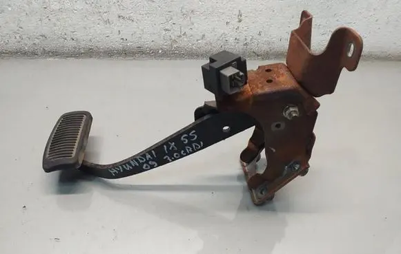 Hyundai ix 55 Brake pedal