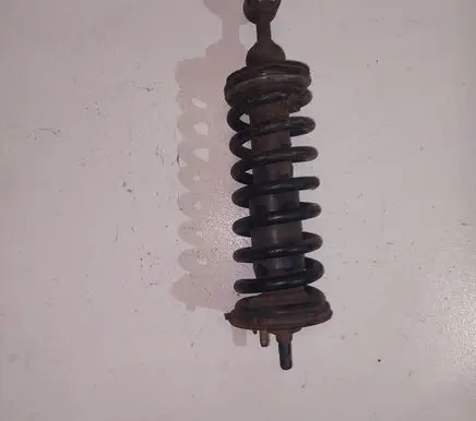 Toyota Hilux (AN10, AN20, AN30) Front shock absorber/damper