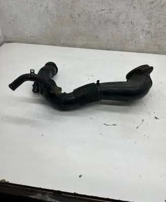 Porsche Macan (95B) Intercooler hose/pipe 95B128532