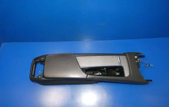 Volvo XC90 Center console 