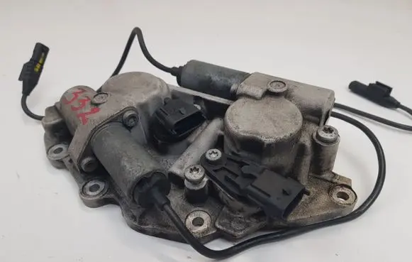 Mercedes-Benz ML W164 Camshaft vanos timing valve A1560513903