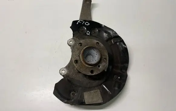 BMW 5 F10 F11 Front wheel hub