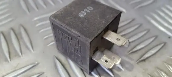 Volkswagen Golf IV Other relay 191955529 5WK1704