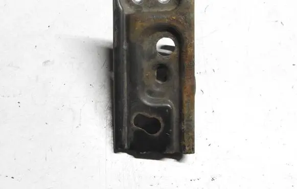 Mitsubishi ASX Fender mounting bracket