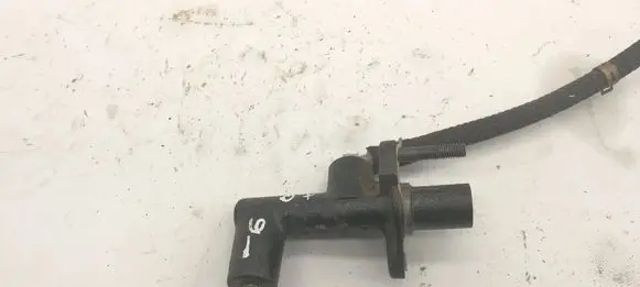 Mazda 6 Clutch slave cylinder 
