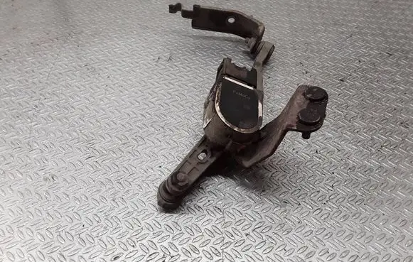 Headlight/headlamp level sensor