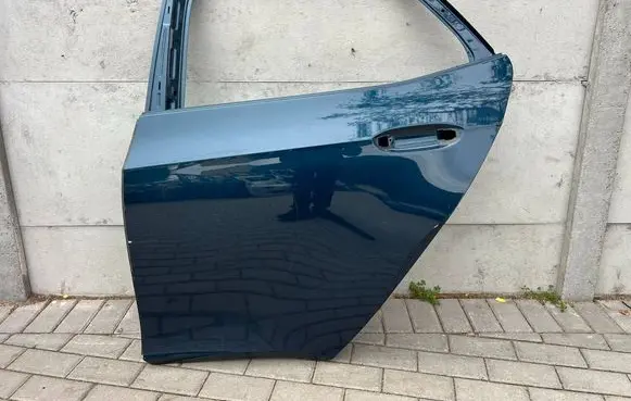 Cupra Born Rear door