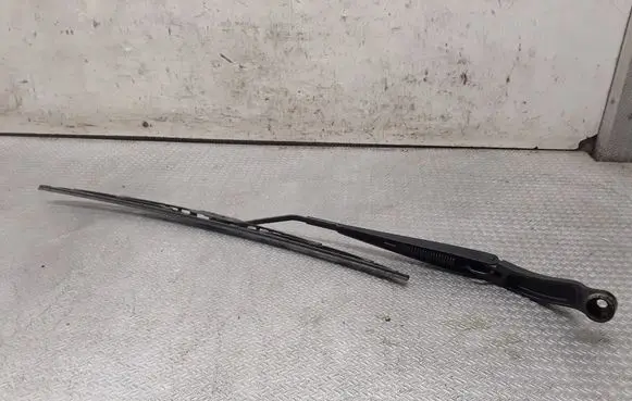 Mazda 2 Windshield/front glass wiper blade 