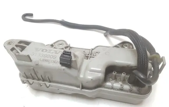 Volvo V40 Vacuum air tank 31339809