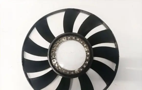 Volkswagen PASSAT B5 Fan impeller 058121301b